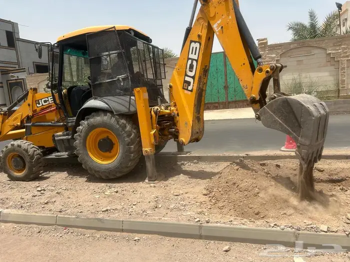 مقاول حفر وترحيل جميع المعدات 0
