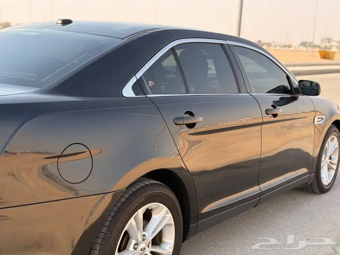 للبيع فورد تورس SEL موديل 2015 5