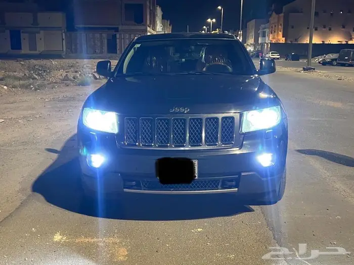 جيب جراند شيروكي 2011  الفئة  Overland فل كامل 1