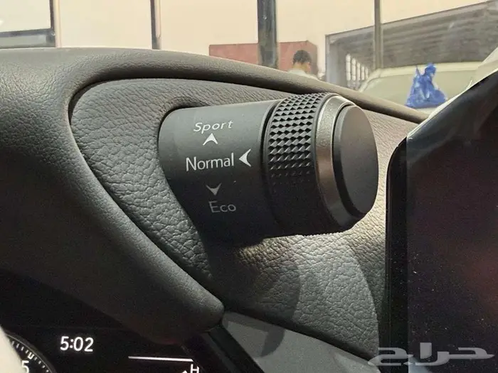 لكزس ES 250 بريمي فتحة سقف 2025 23