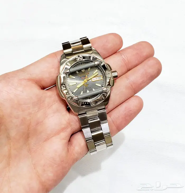 ساعة سيتيزن اليابانية الاصلية ب500 ريال فنتج 0