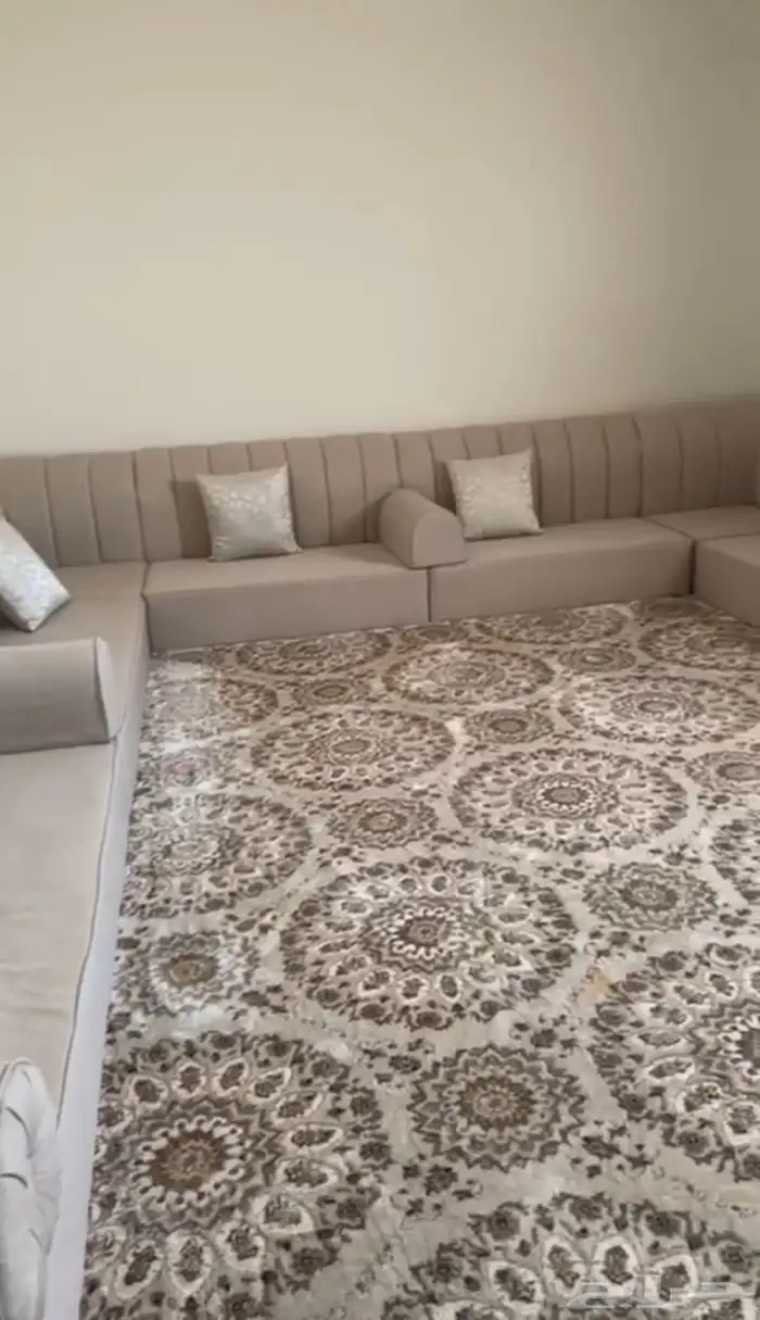 جلسه 5 6 جديده للبيع ابيها 2300 قابله لتفاوض سبب البيع نقلي 1