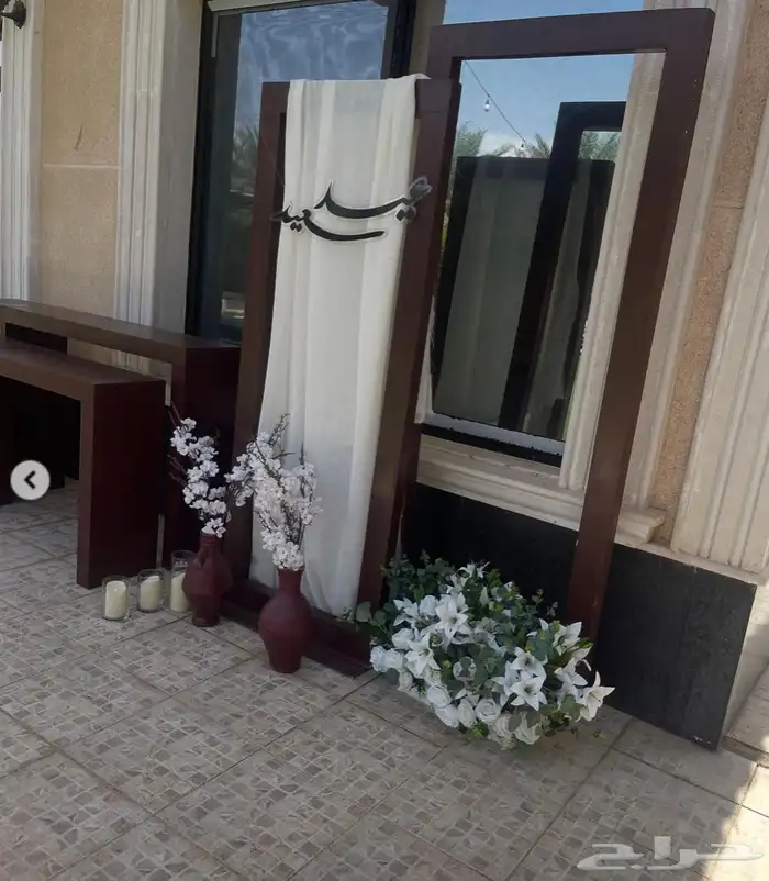 تأجير طاولات استقبال مميزة لجميع مناسباتك مع خدمة توصيل 1