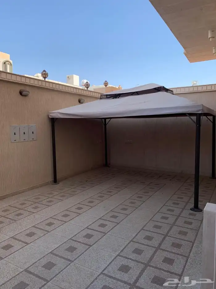 فيلا مع 3 شقق للبيع بحي القصواء 3