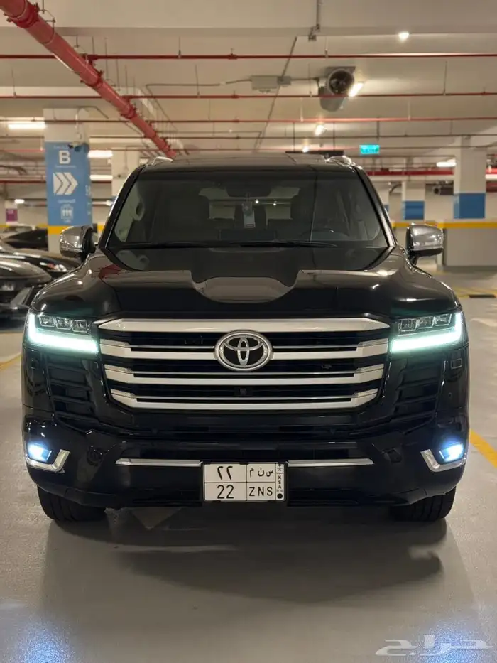 لاندكروزر VXR مديل 2023 1