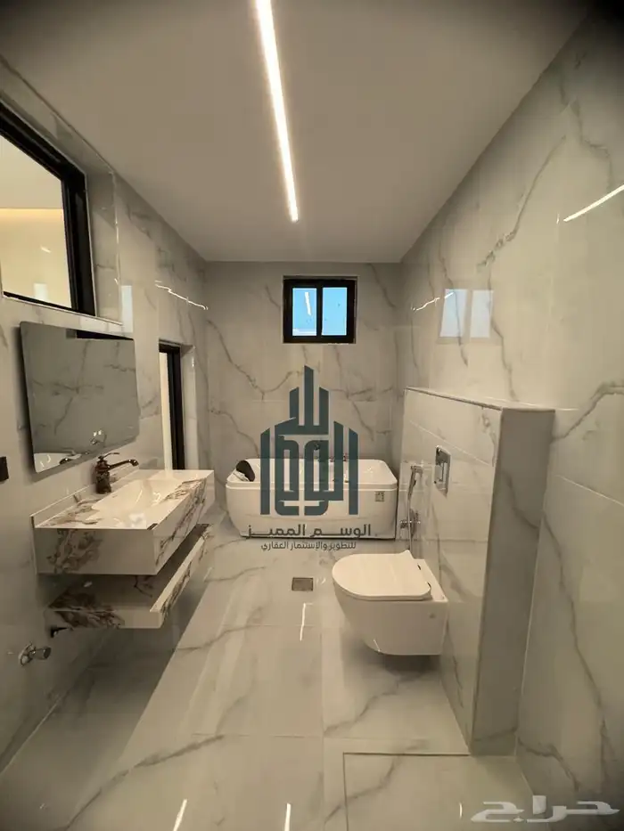 للبيع فيلا 3 ادوار منفصلة بحي الرحمانيه 18