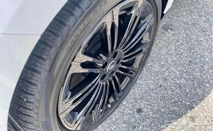للبيع رانج فوج 2024 فئه Auto -فل كامل وارد كندا شبه اصفار 2