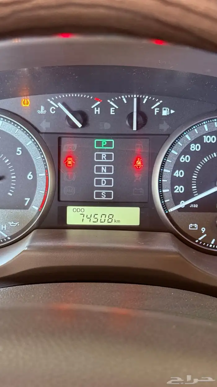 لاندكروزر جكسار فل كامل v8 بنزين 2019 0