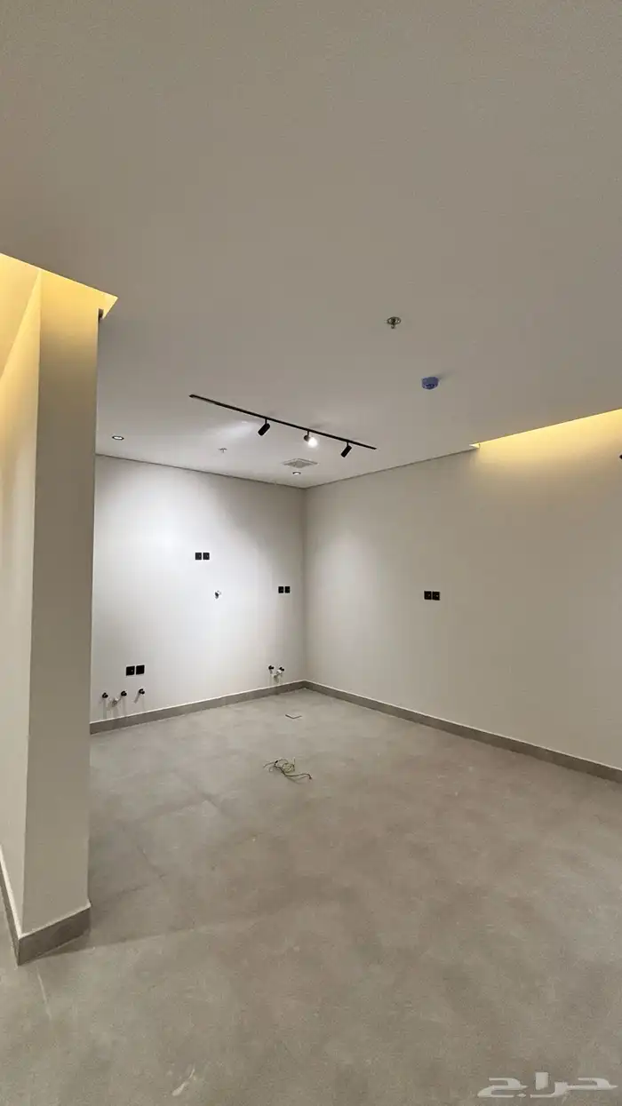شقة مميزة بحي الرمال 9