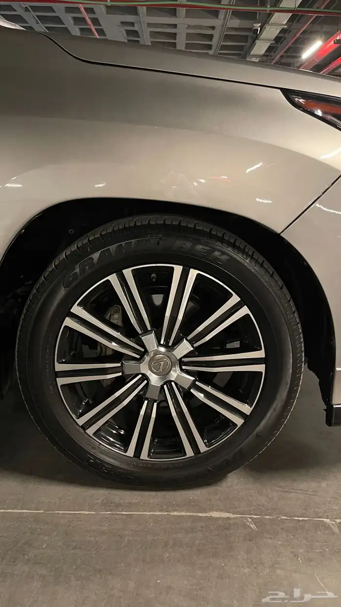 لكزس LX570 وارد عبد اللطيف جميل 2016 بحالة الوكالة 56