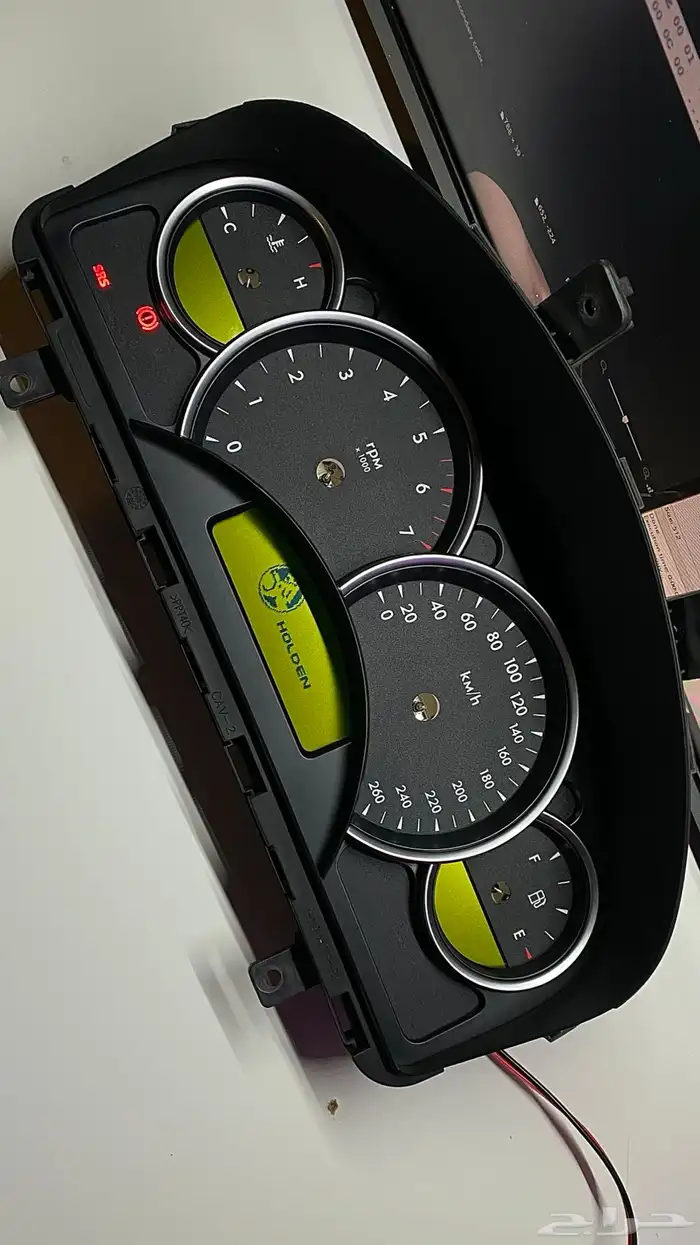 اصلاح شاشة طبلون كابرس وبرمجة شعارات 2004-2006 12