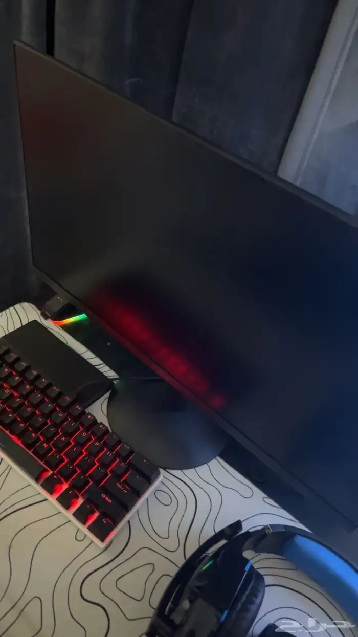 شاشة قيمنق Aoc 3