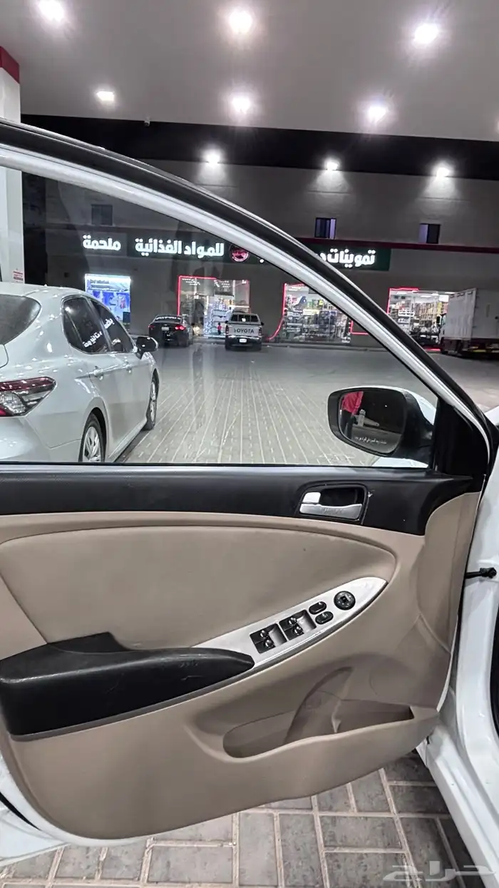 للبيع اكسنت 2015 نظيفة 7