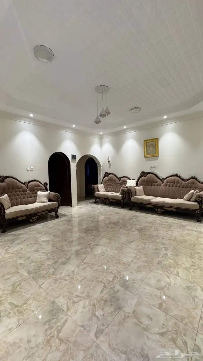 كنب كلاسيكي 1500 0