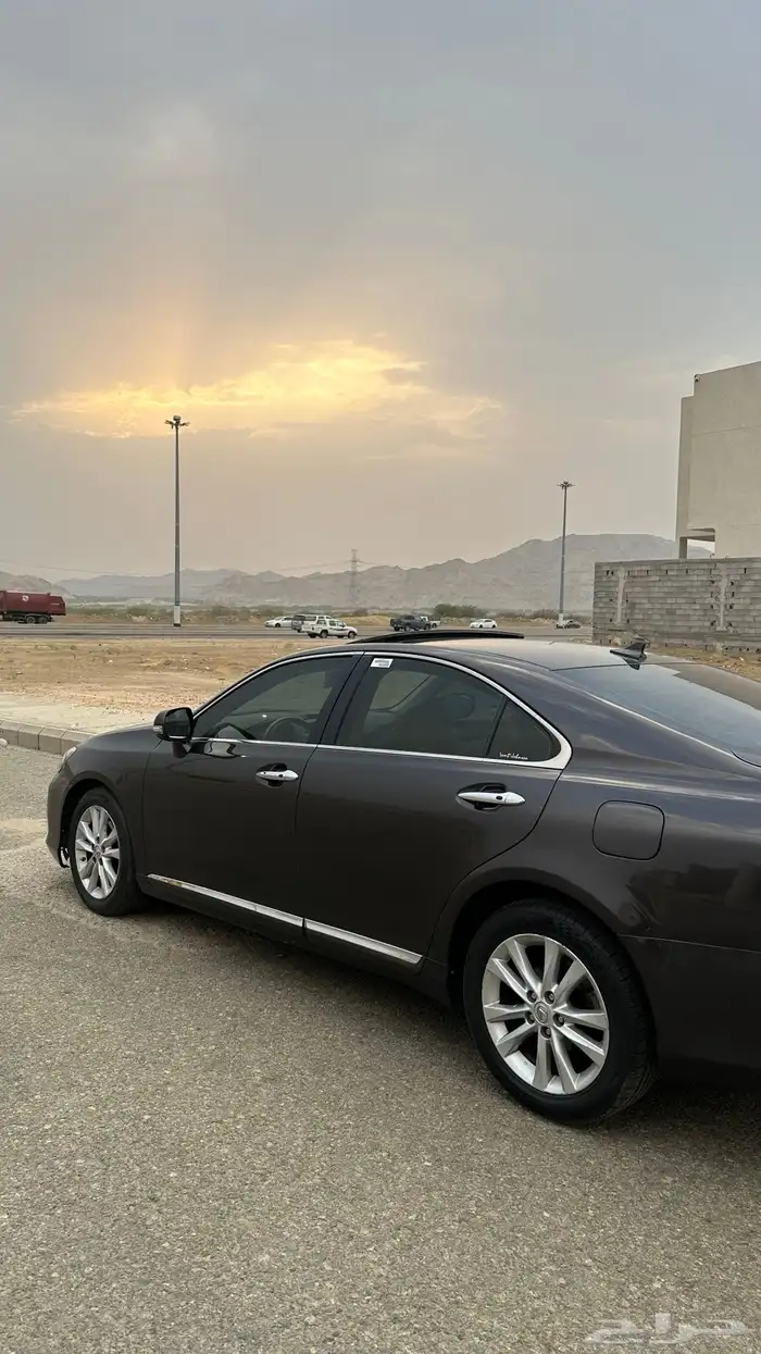 لكزس ES350 موديل 2010 8