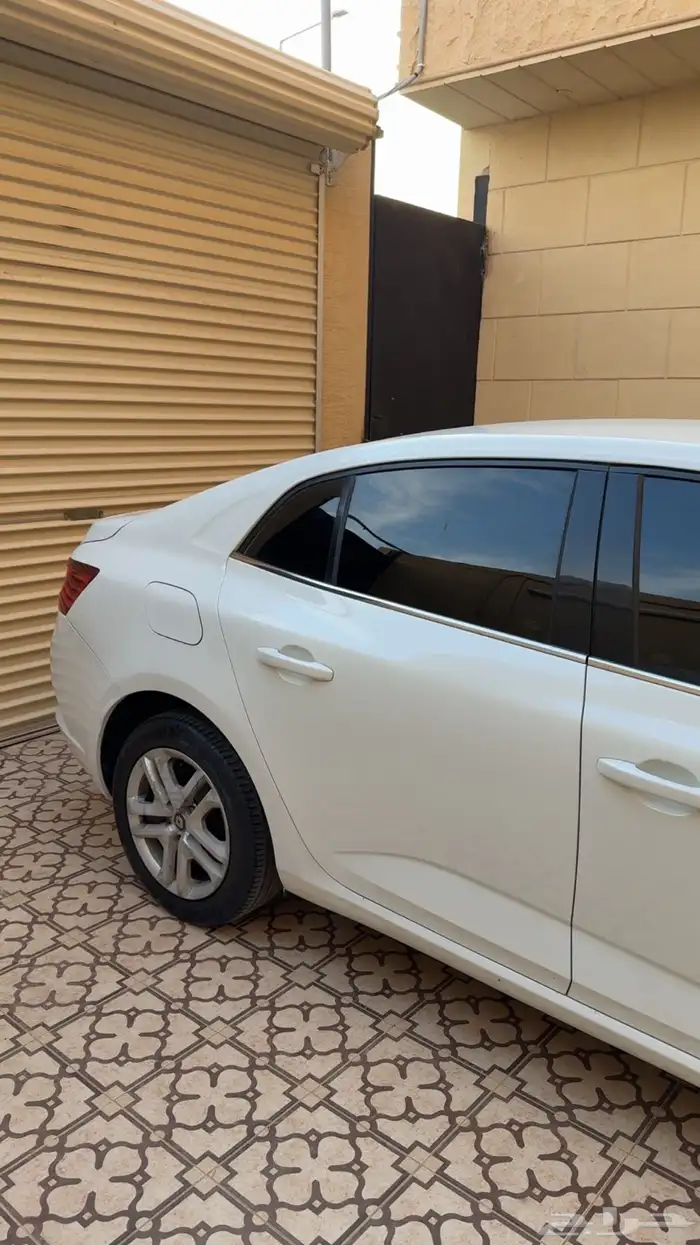 للبيع رينو ميغان 2.0 1