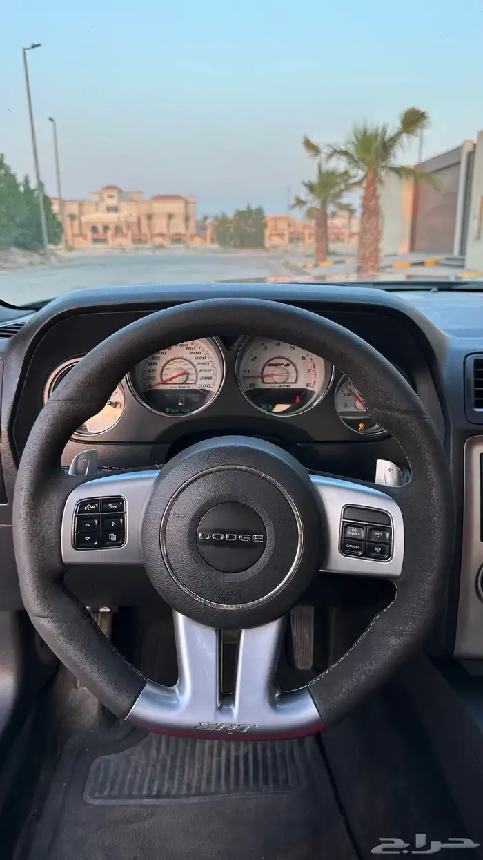 دوج تشالجر SRT 2013 13