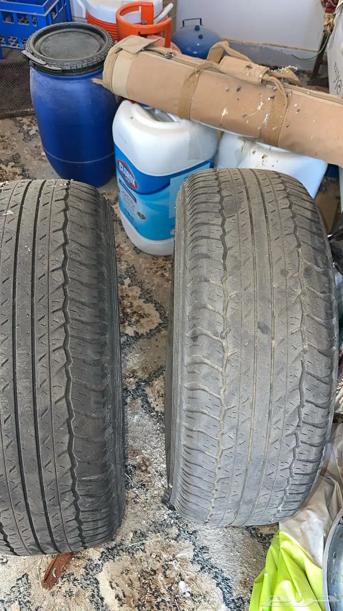للبيع كفرات مستخدمه برادو وكاله عدد 2 3