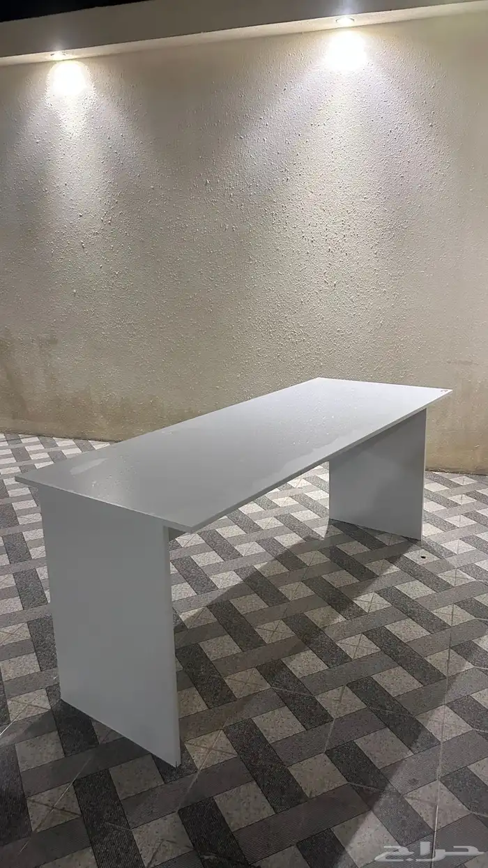 طاولة 1