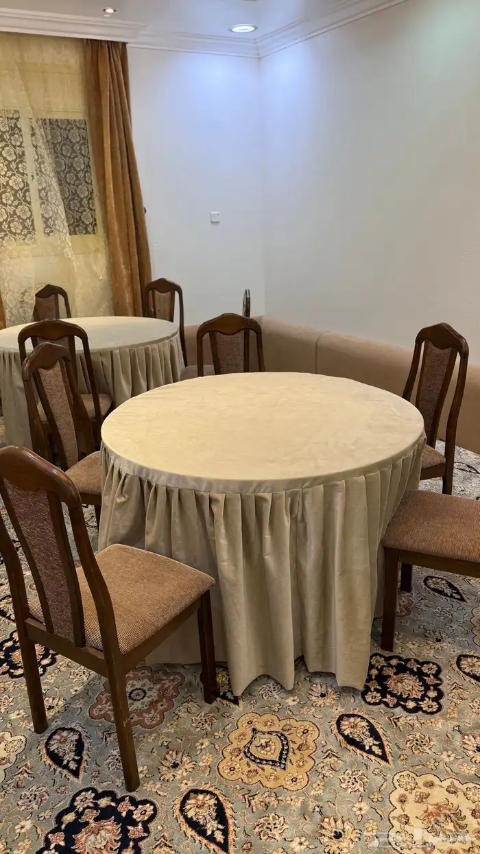 طاولات طعام بالمفرش بالطاولات 8
