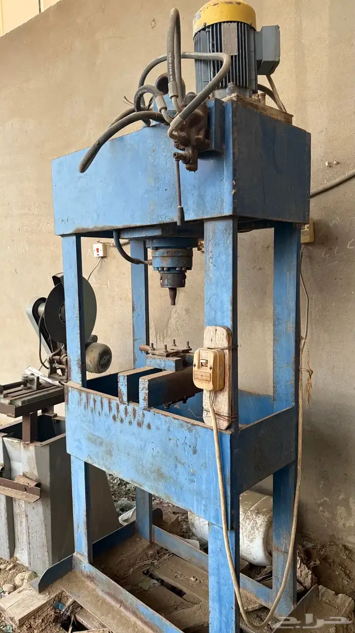 مكاين ومعدات 1