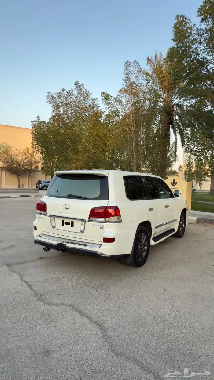 جيب لكزس Lx570 2013 فل كامل 5