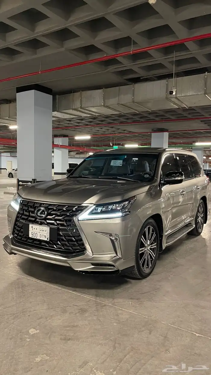 لكزس LX570 وارد عبد اللطيف جميل 2016 بحالة الوكالة 3