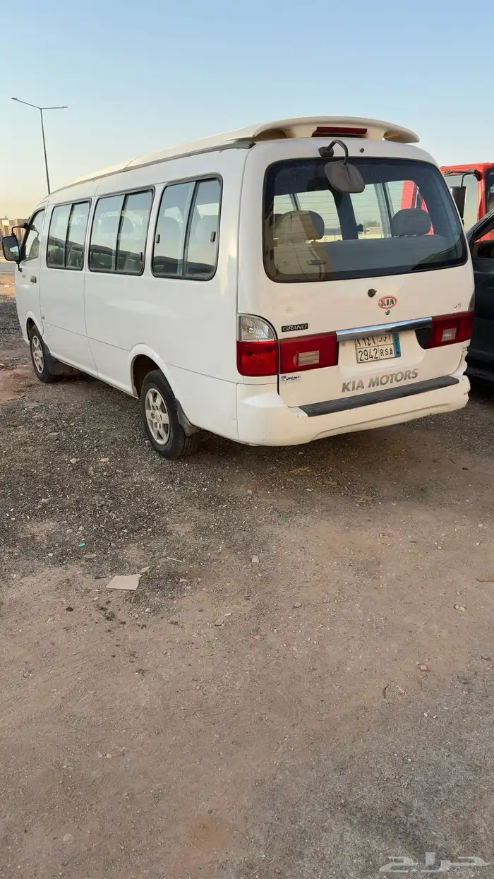 باص كيا بريجو قراند 20