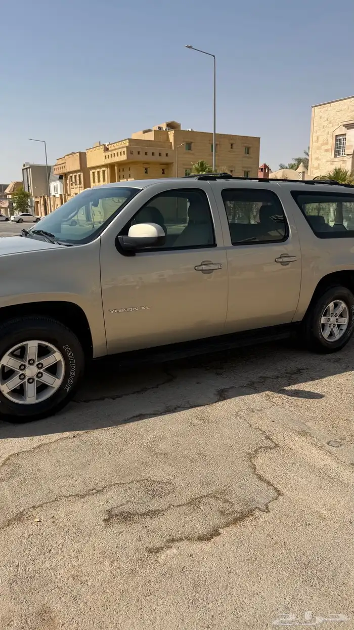 يوكن جي ام سي شاص طويل XL مديل 2011 9