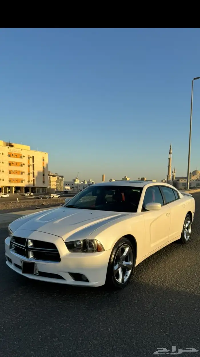 دوج تشارجر rt 2013 6V 4