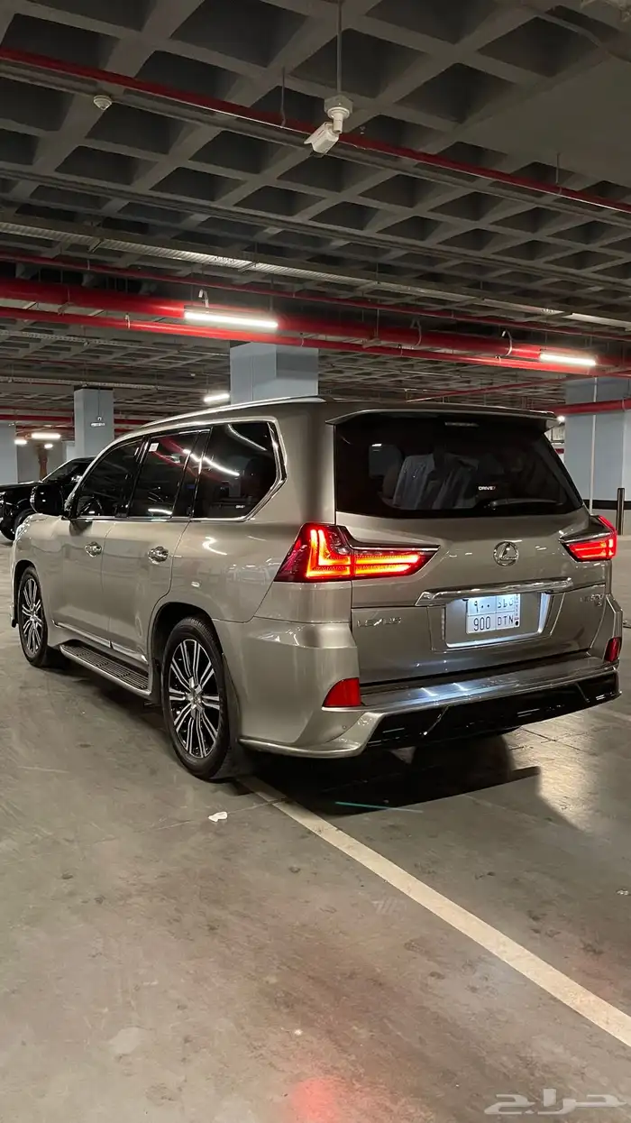 لكزس LX570 وارد عبد اللطيف جميل 2016 بحالة الوكالة 8