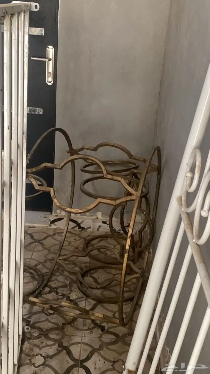 مدخل وطاولات 1