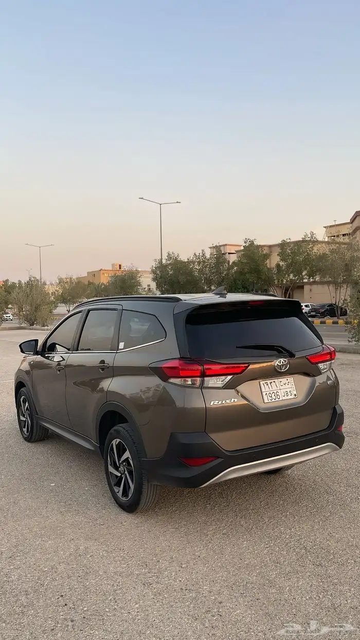 للبيع تويوتا 2023 4