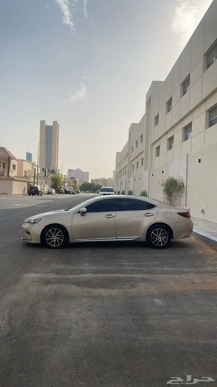 لكزس2018 ES350 فل كامل DD 7