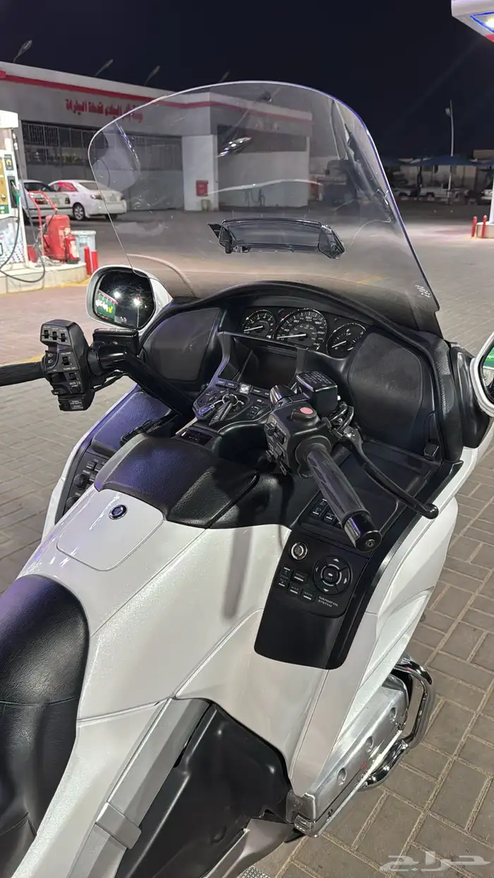 هوندا GOLDWING لي يل 3 موديل 2015 7