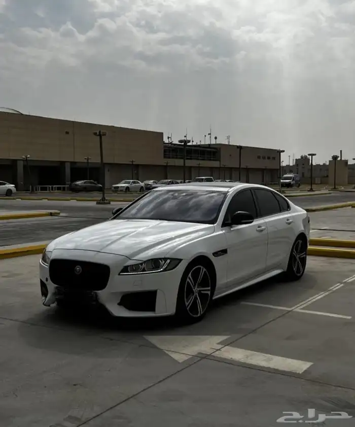 جاكور XF R 5