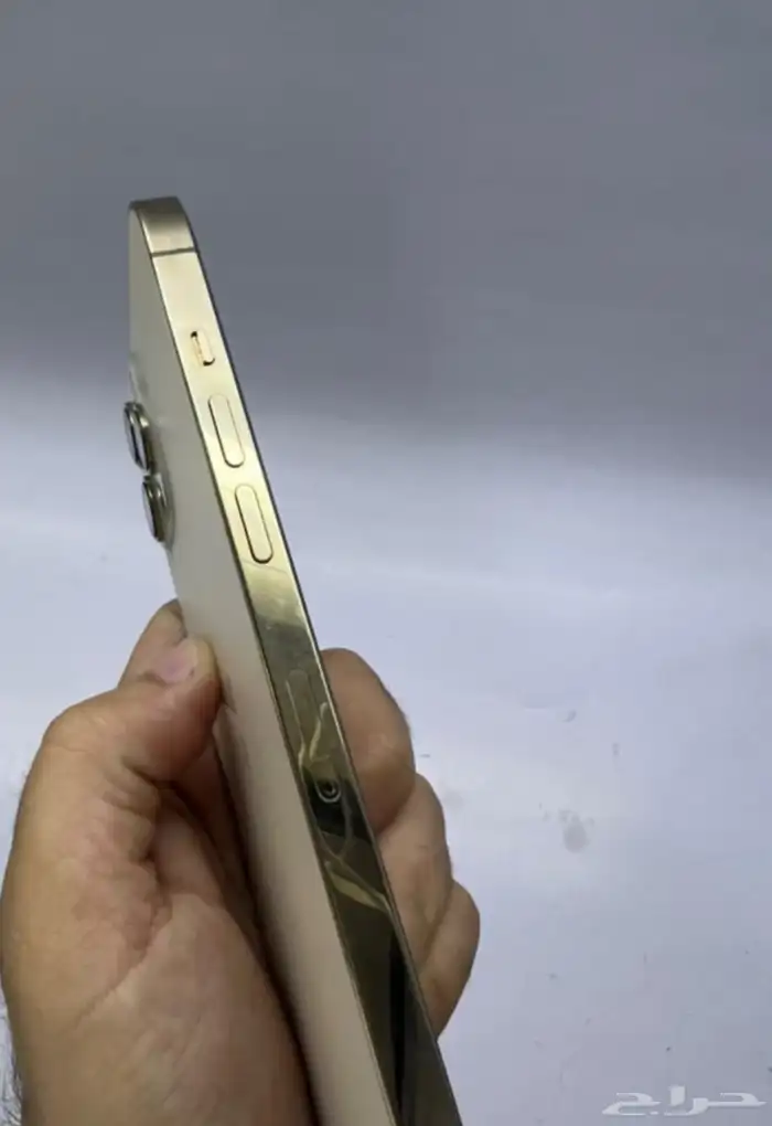 ايفون 12 Pro نظيف 2