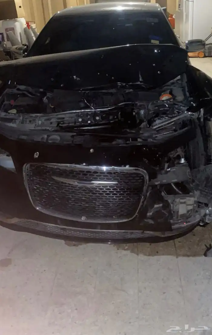 كرايزلر 2023 300c V6 9