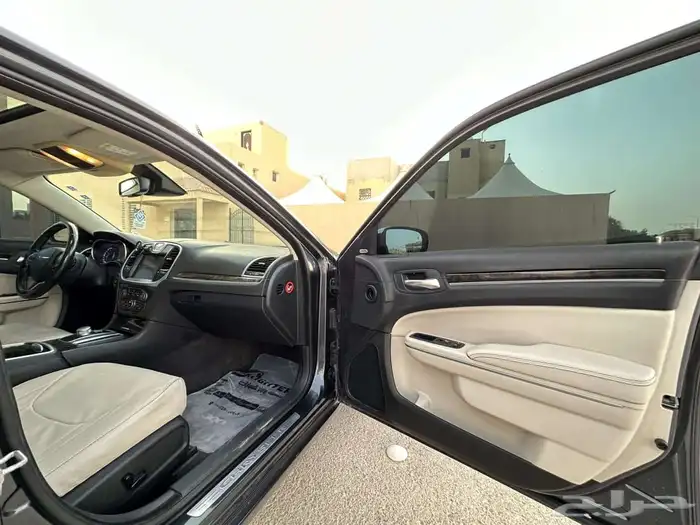 كرايسلر نظيفة 17