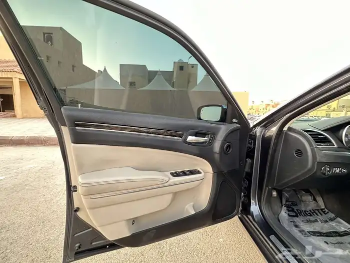 كرايسلر نظيفة 22