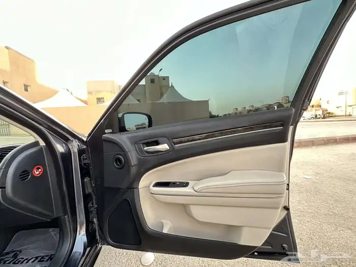 كرايسلر نظيفة 31