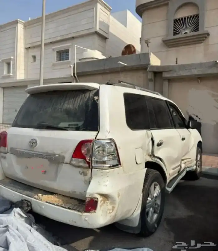 لاندكروزر جى اكس آر مصدوم 7