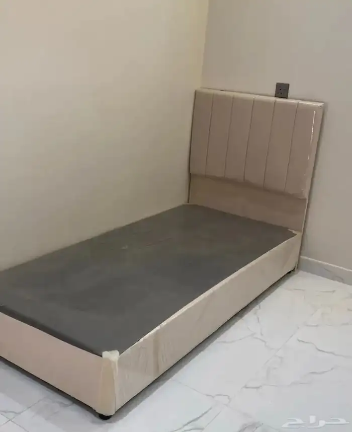 single size bedframe and mattress available 5