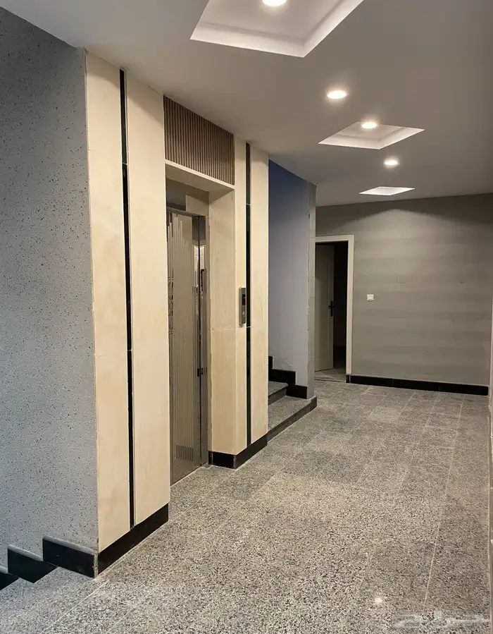 فرصة عقارية شقة تمليك 6 غرف بطحاء قريش ب 560 اطلالة ش تجاري 4