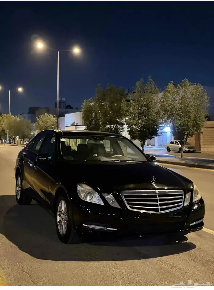 مرسدس E 300 نظيف جدا 2011 7