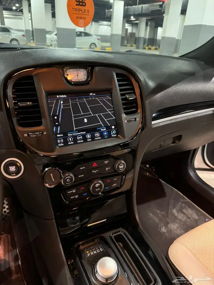 كرايسلر s300 5.7 2018 مباااع مبااع 20