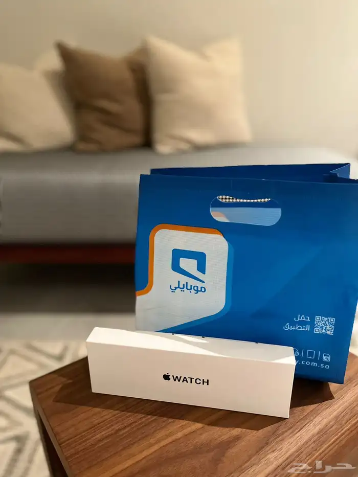 Apple Watch SE جديدة ضمان موبايلي   750 ريال 3
