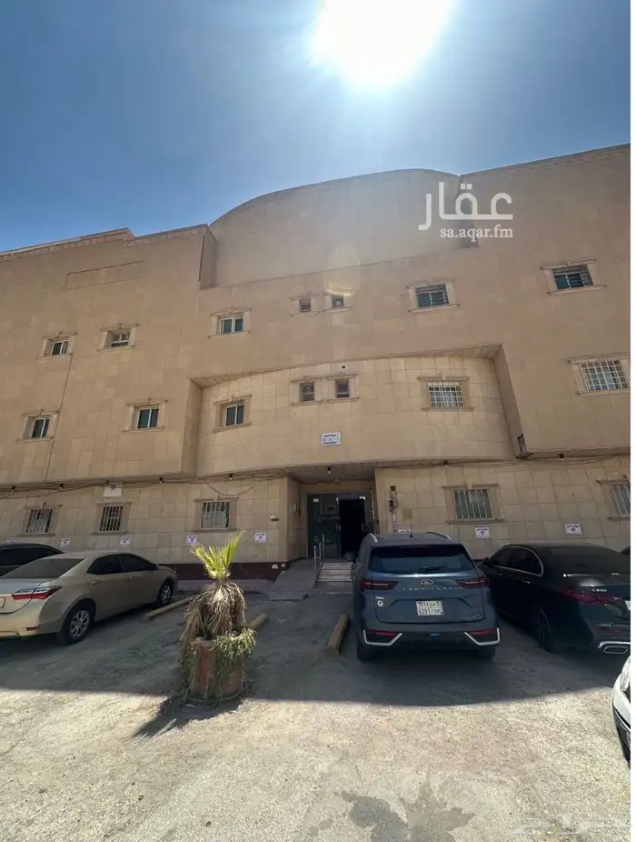 شقه دورين للبيع مدخلين الرياض حي الصحافة 0