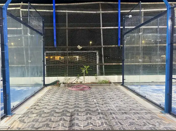 ملعب بادل للإيجار 4