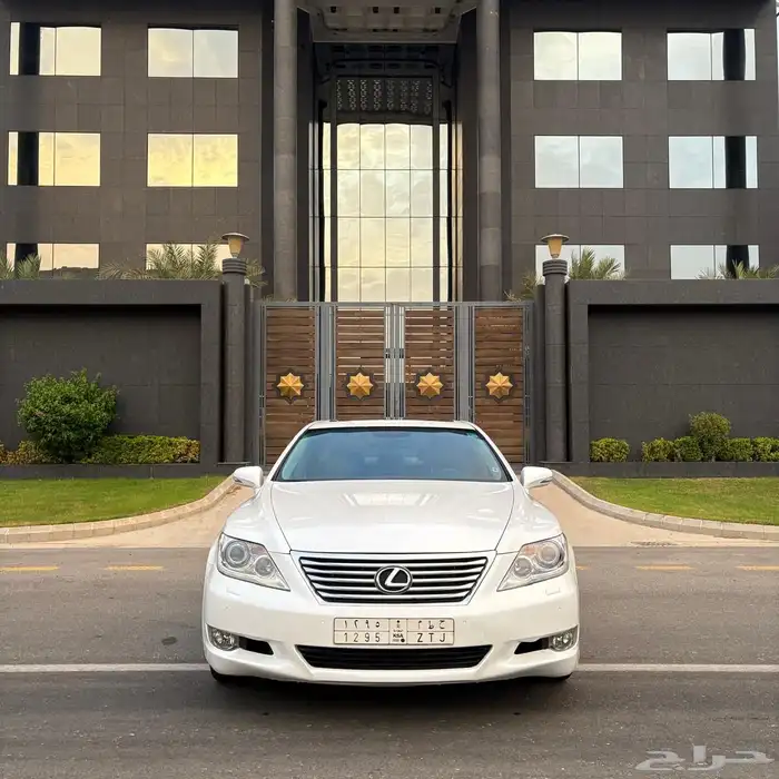 لكزس LS460 2010 شورت نظيف 0